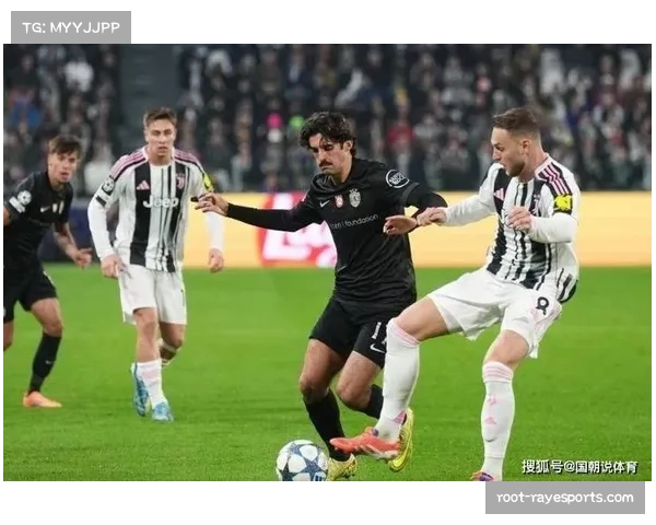 争议瞬间：拜仁投诉皇马进球前犯规，VAR介入复核后维持原判